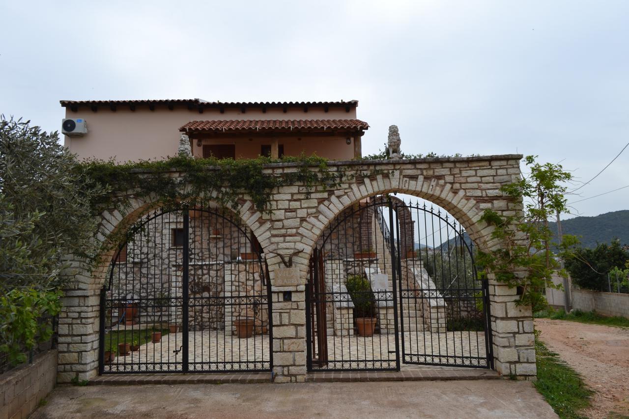كساميل Villa Qarri المظهر الخارجي الصورة