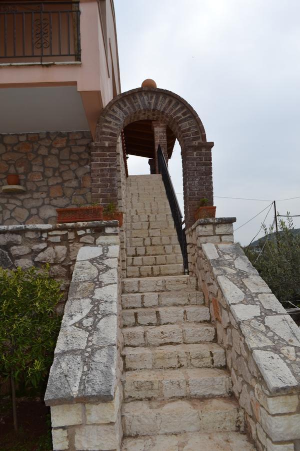 كساميل Villa Qarri المظهر الخارجي الصورة